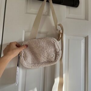 NWT faux shearling bum bag